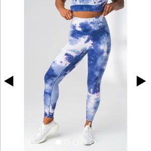 Vitality Cloud leggings